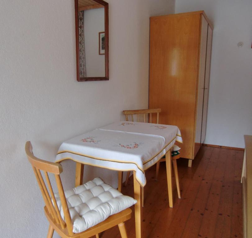 Mitschighof - Apartments Und Pension - Heidis-Welt, Mitschig Hermagor-Pressegger See Szoba fotó