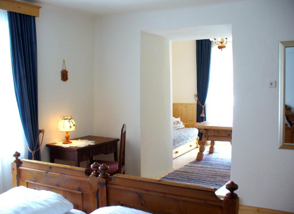 Mitschighof - Apartments Und Pension - Heidis-Welt, Mitschig Hermagor-Pressegger See Szoba fotó